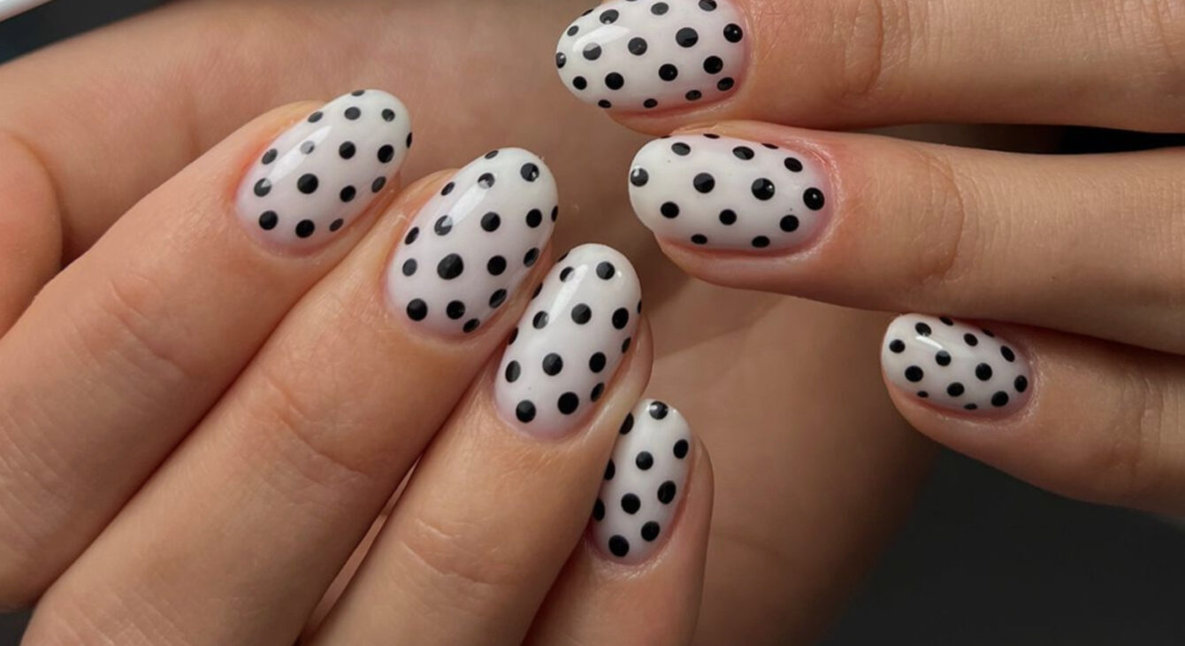 Polka dots viralowe paznokcie